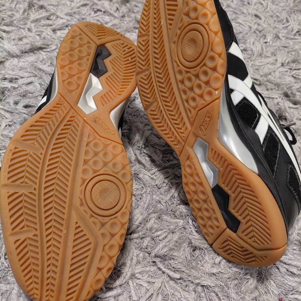 Asics Black and Tan Sneakers - Picture 5 of 7
